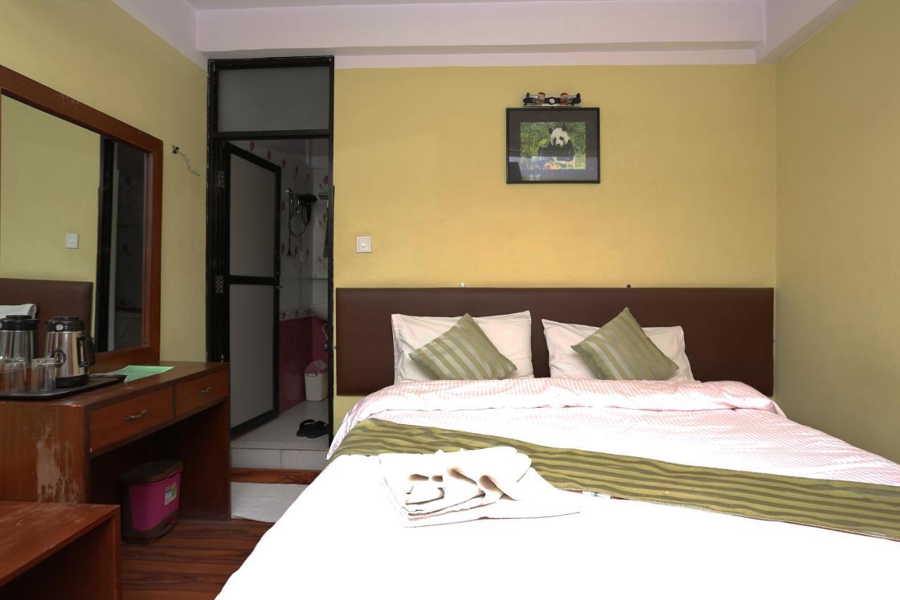New Hotel Panda Катманду Экстерьер фото