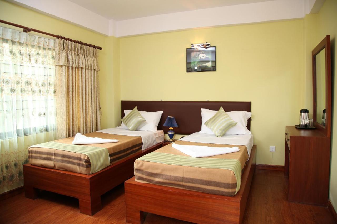 New Hotel Panda Катманду Экстерьер фото