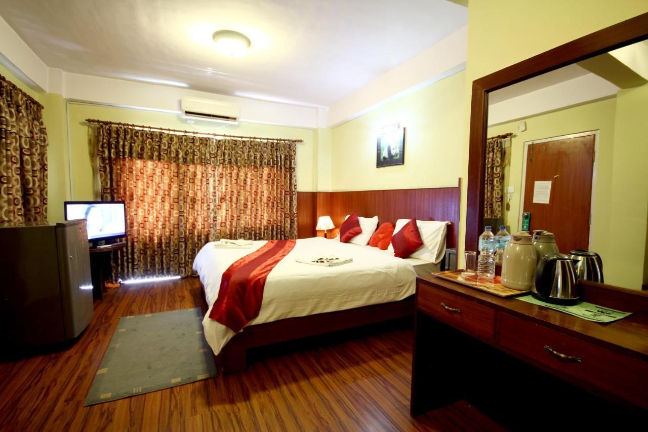 New Hotel Panda Катманду Экстерьер фото