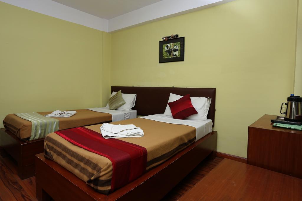 New Hotel Panda Катманду Экстерьер фото